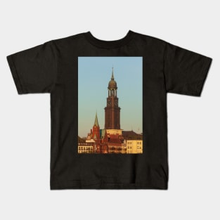 Michel, Michaeliskirche, evening light, Hamburg, Germany, evening, church, autumn Kids T-Shirt